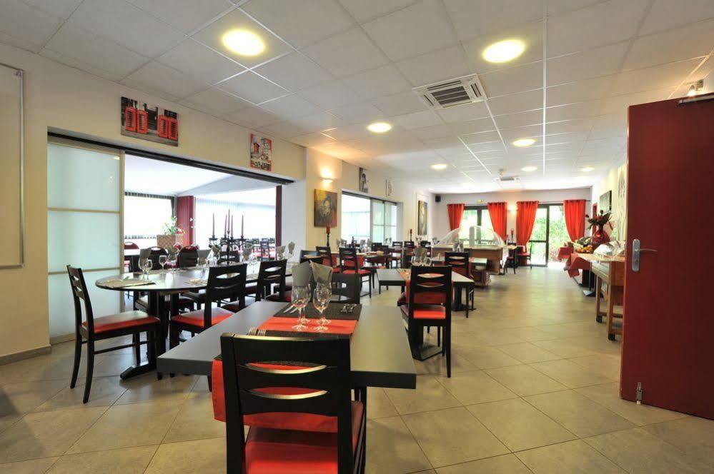Hotel Au Relais De Trans Draguignan Dış mekan fotoğraf