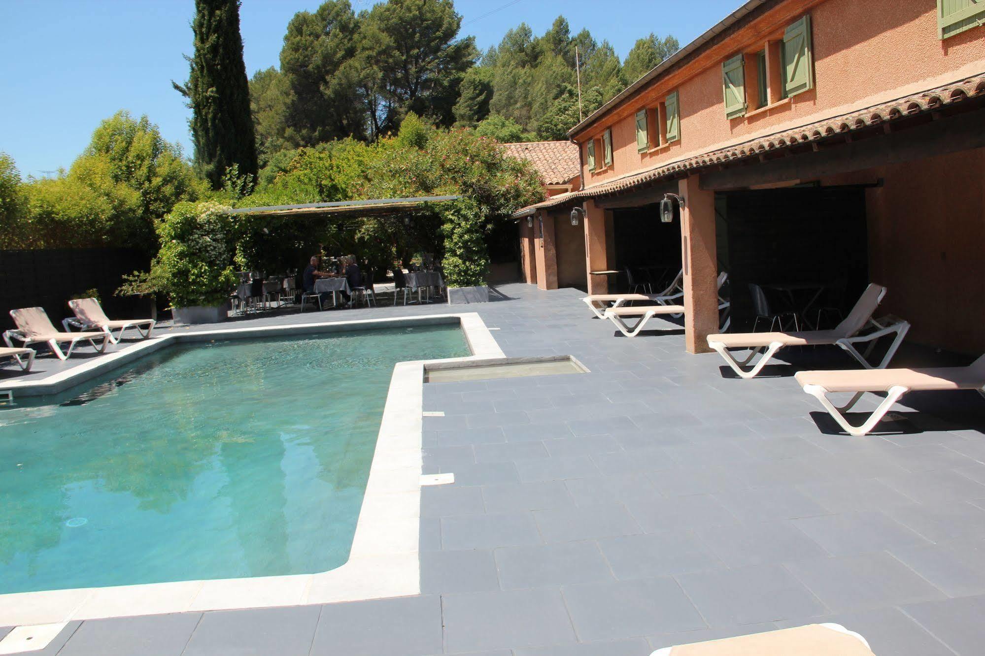 Hotel Au Relais De Trans Draguignan Dış mekan fotoğraf