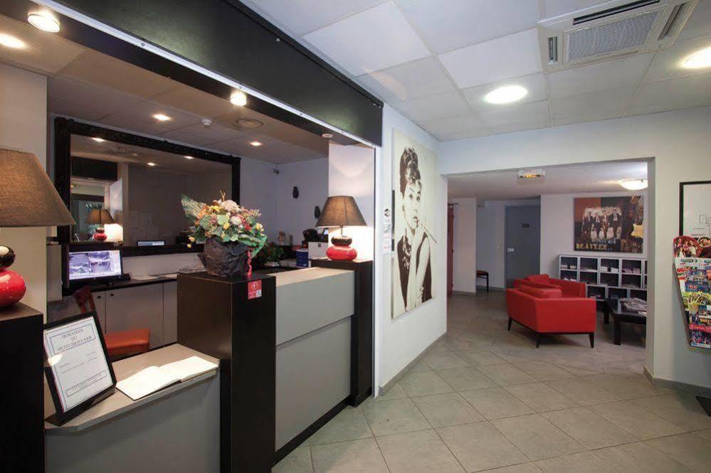 Hotel Au Relais De Trans Draguignan Dış mekan fotoğraf