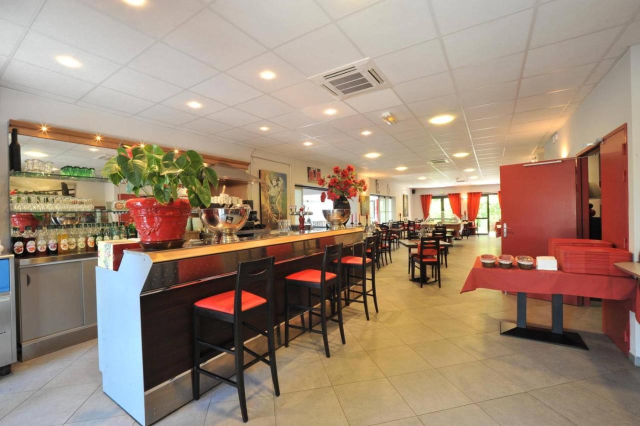 Hotel Au Relais De Trans Draguignan Dış mekan fotoğraf