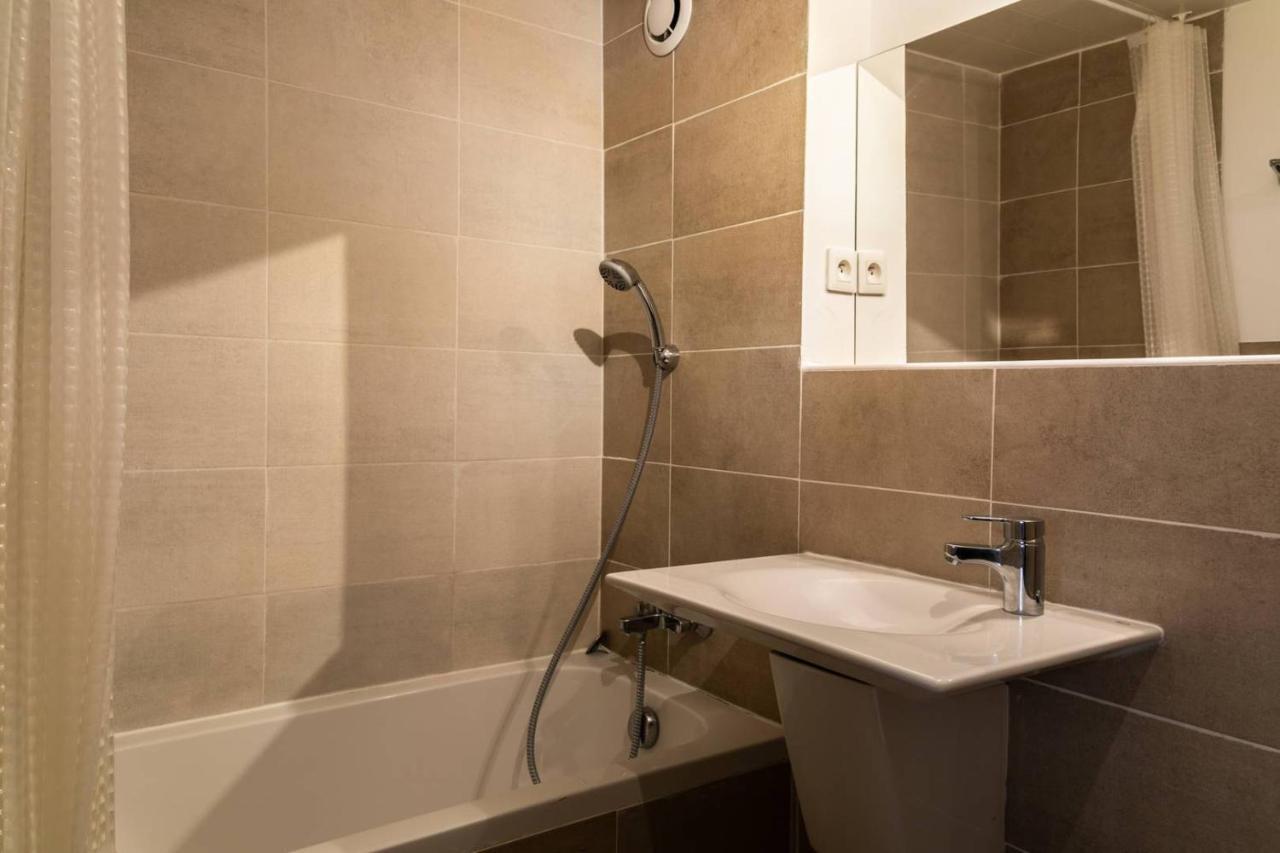 Hotel Au Relais De Trans Draguignan Dış mekan fotoğraf
